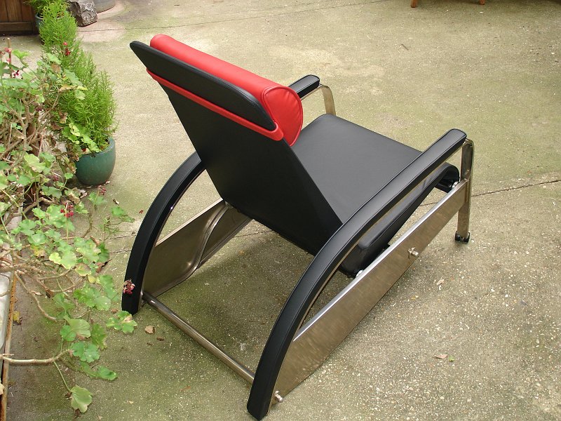 072 FAUTEUIL GRAND REPOS JEAN PROUVE.JPG